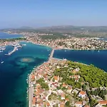 By The Sea - 15249 Apartman