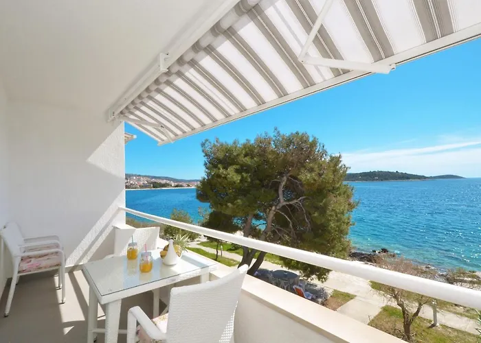 아파트 By The Sea - 15249